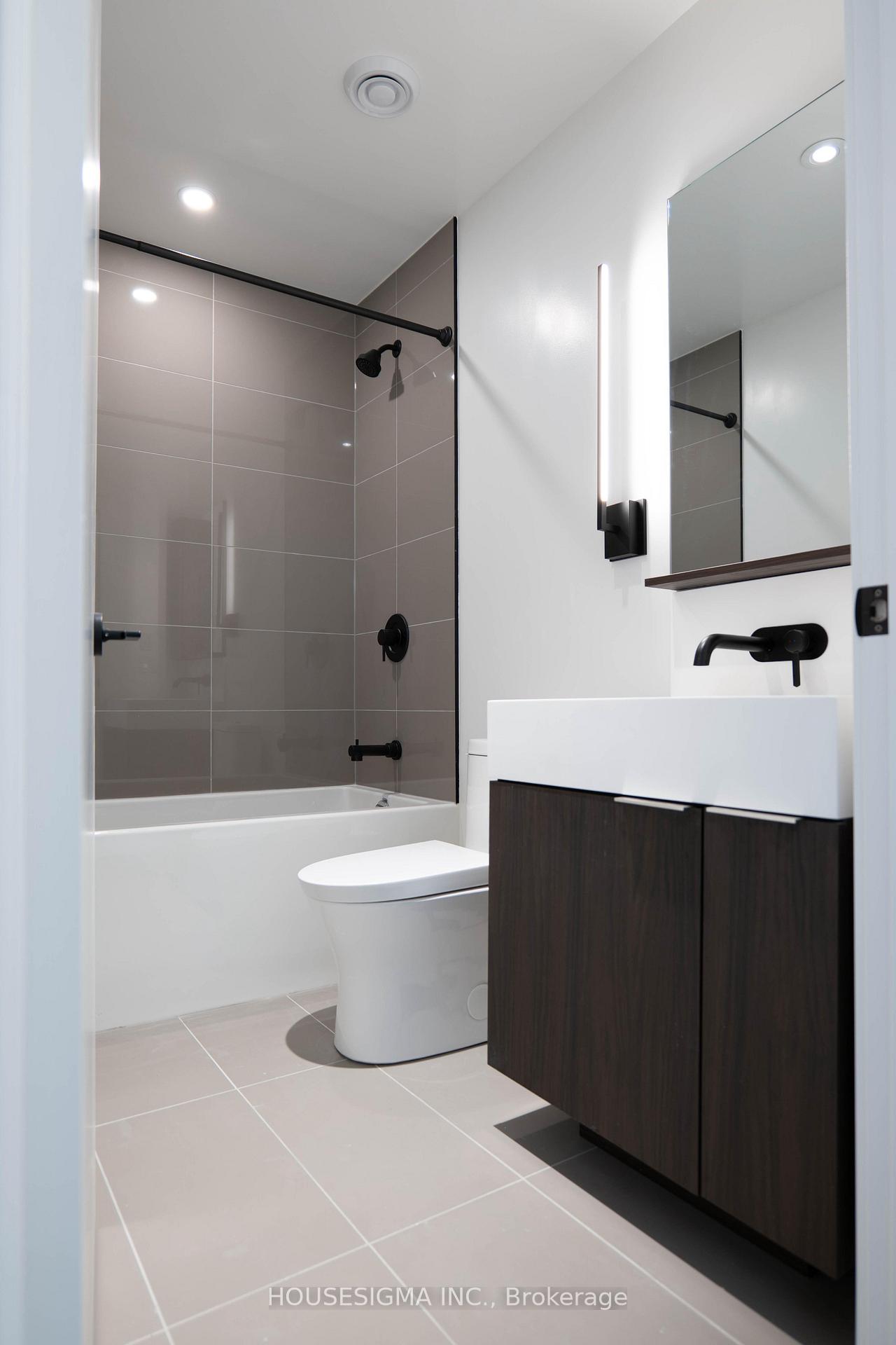 Photo 5 of 127 Broadway Avenue, Toronto, Mount Pleasant West — HOMEH