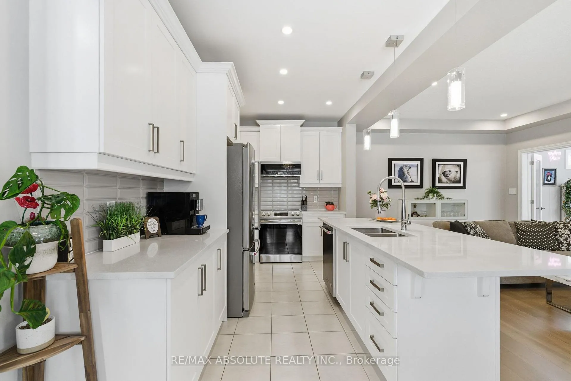 Photo 8 of 160 Damselfly Way, Ottawa, Barrhaven - Half Moon Bay — HOMEH
