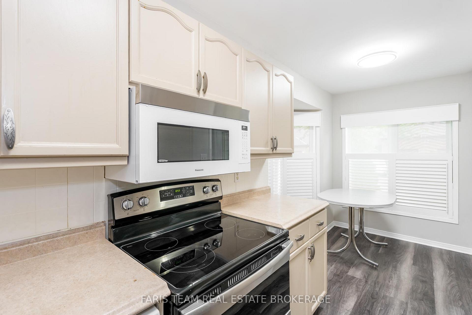 Photo 5 of 155 Green Briar Road, New Tecumseth, Alliston — HOMEH