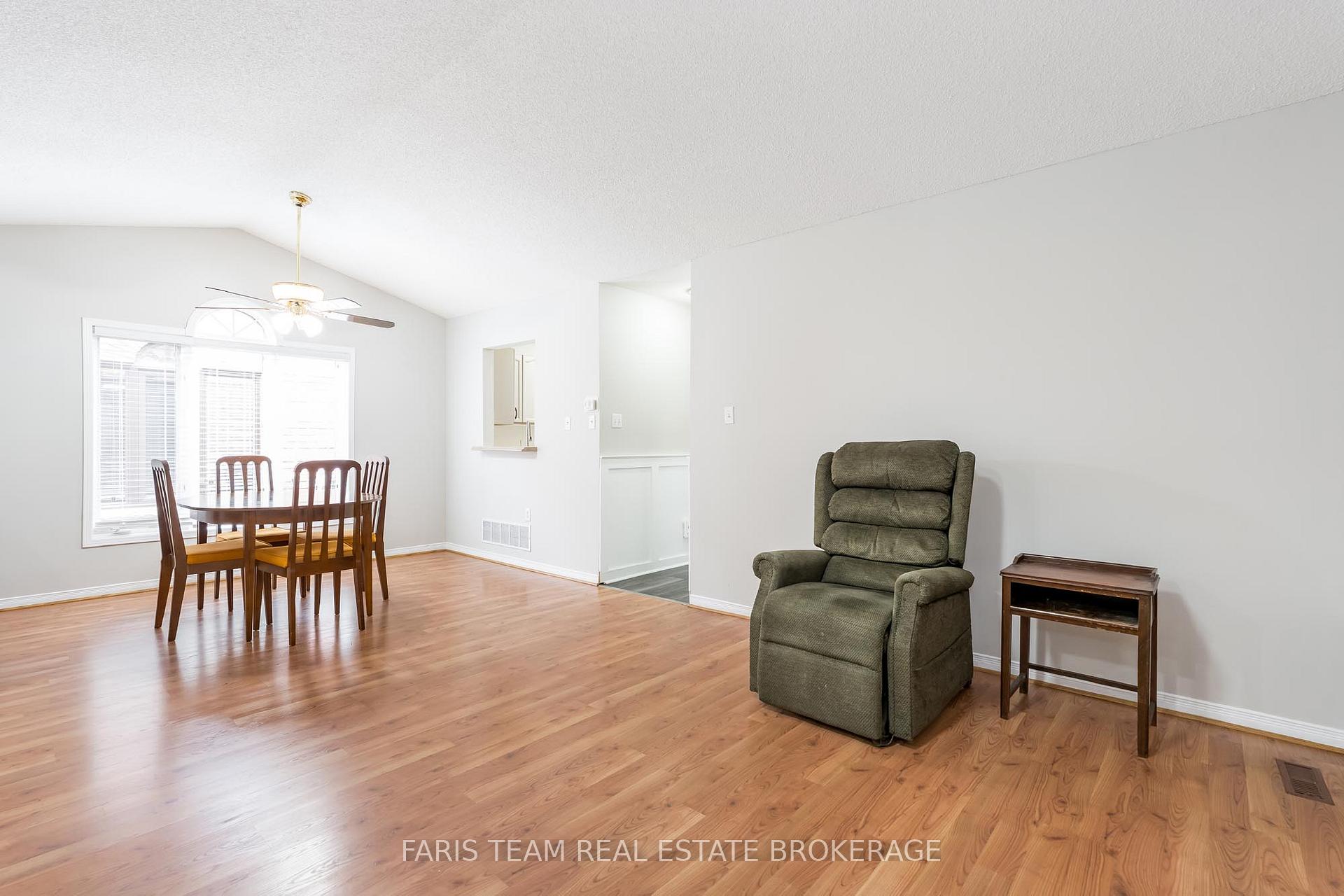 Photo 8 of 155 Green Briar Road, New Tecumseth, Alliston — HOMEH