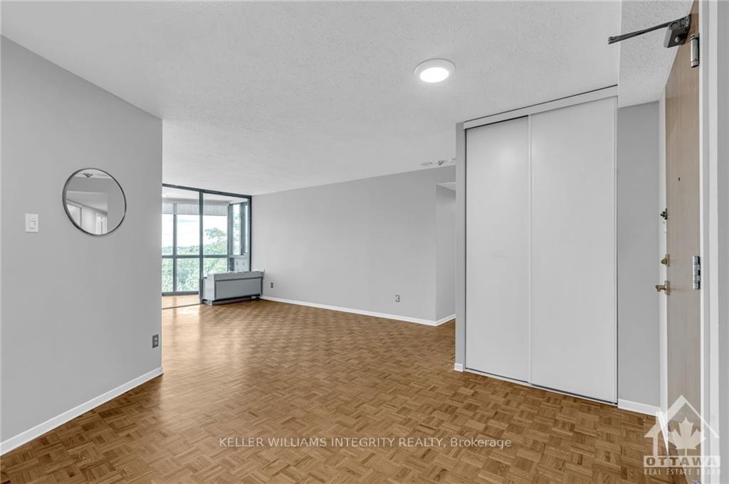 Photo 8 of Unit 1112, 2871 Richmond Road, Ottawa, Britannia Heights — HOMEH