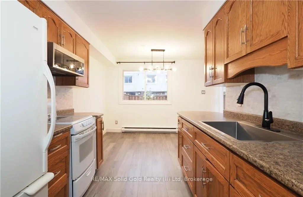 Photo 13 of Unit 4, 300 Traynor Avenue, Kitchener — HOMEH