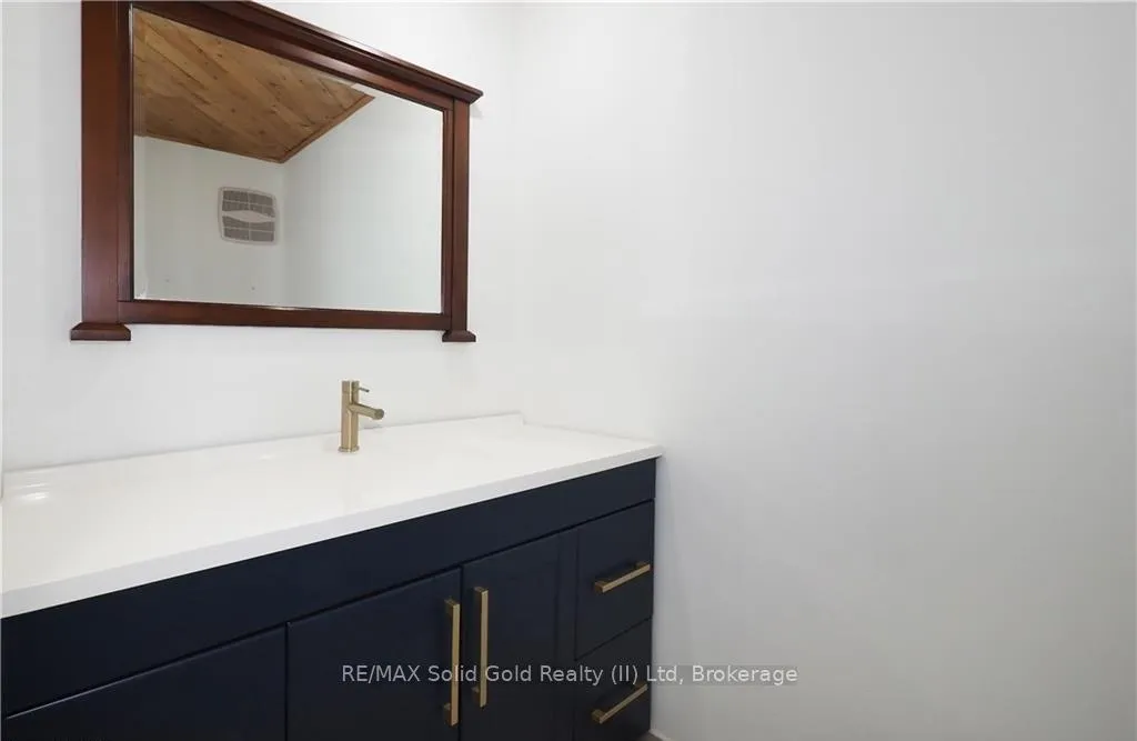 Photo 24 of Unit 4, 300 Traynor Avenue, Kitchener — HOMEH