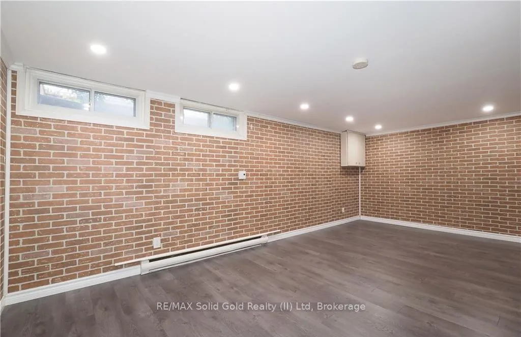 Photo 30 of Unit 4, 300 Traynor Avenue, Kitchener — HOMEH