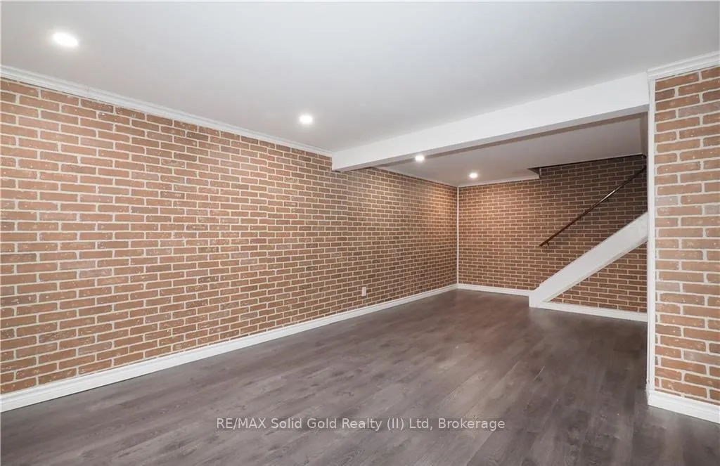 Photo 31 of Unit 4, 300 Traynor Avenue, Kitchener — HOMEH