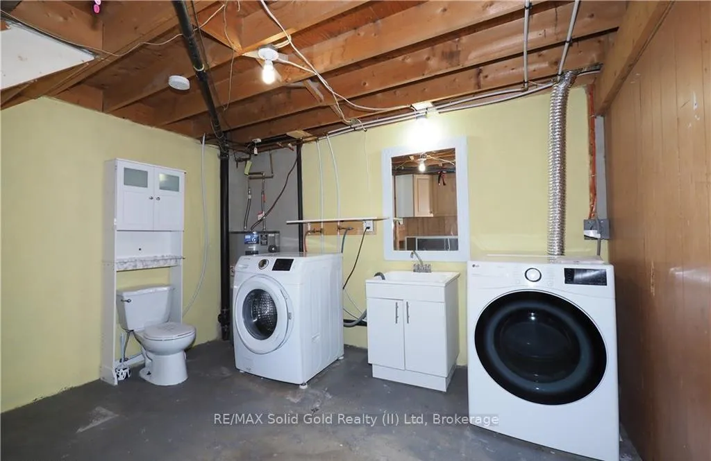 Photo 32 of Unit 4, 300 Traynor Avenue, Kitchener — HOMEH