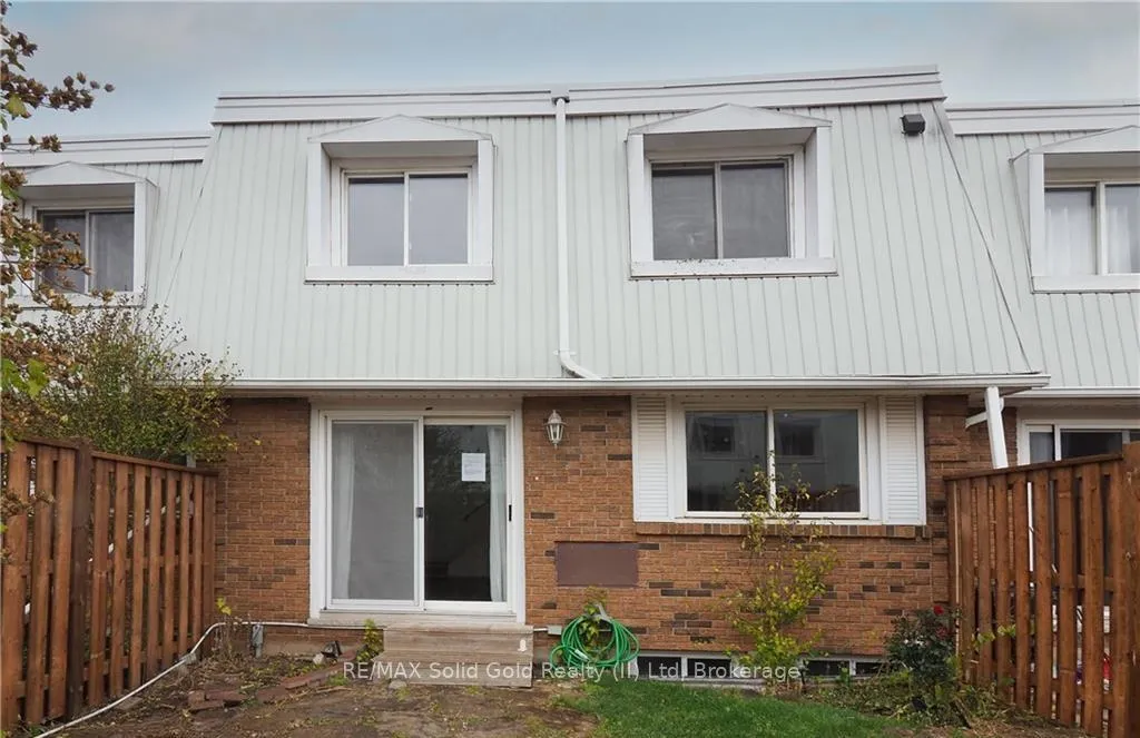 Photo 33 of Unit 4, 300 Traynor Avenue, Kitchener — HOMEH
