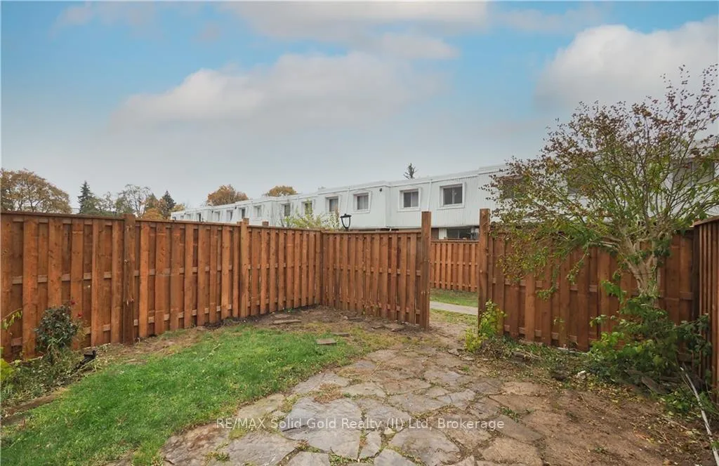 Photo 34 of Unit 4, 300 Traynor Avenue, Kitchener — HOMEH