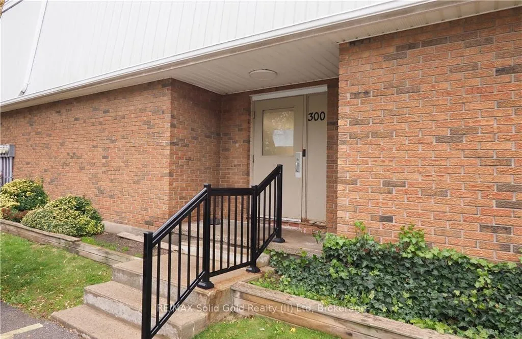Photo 35 of Unit 4, 300 Traynor Avenue, Kitchener — HOMEH