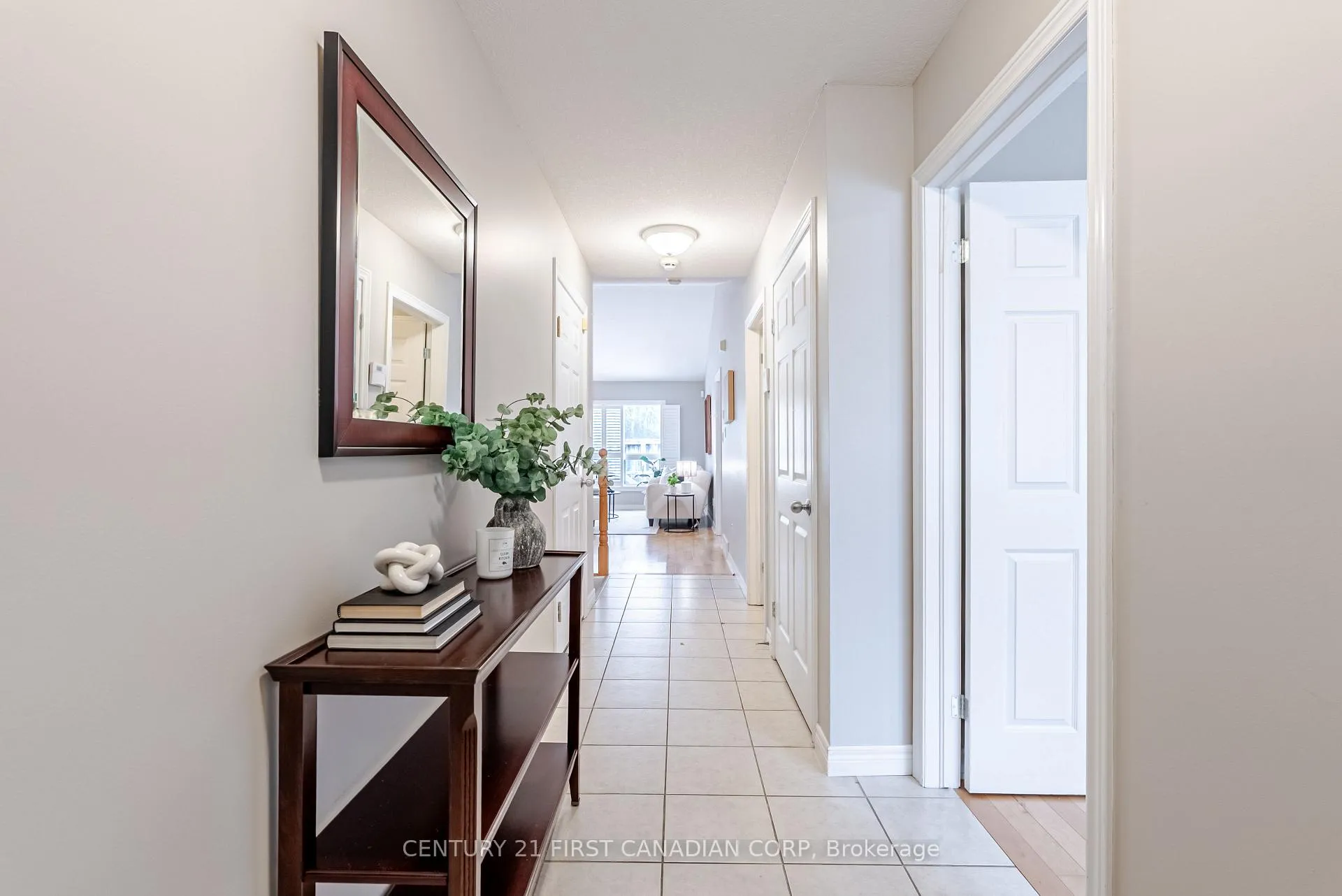 Photo 8 of Unit 17, 95 Capulet Lane, London, North M — HOMEH
