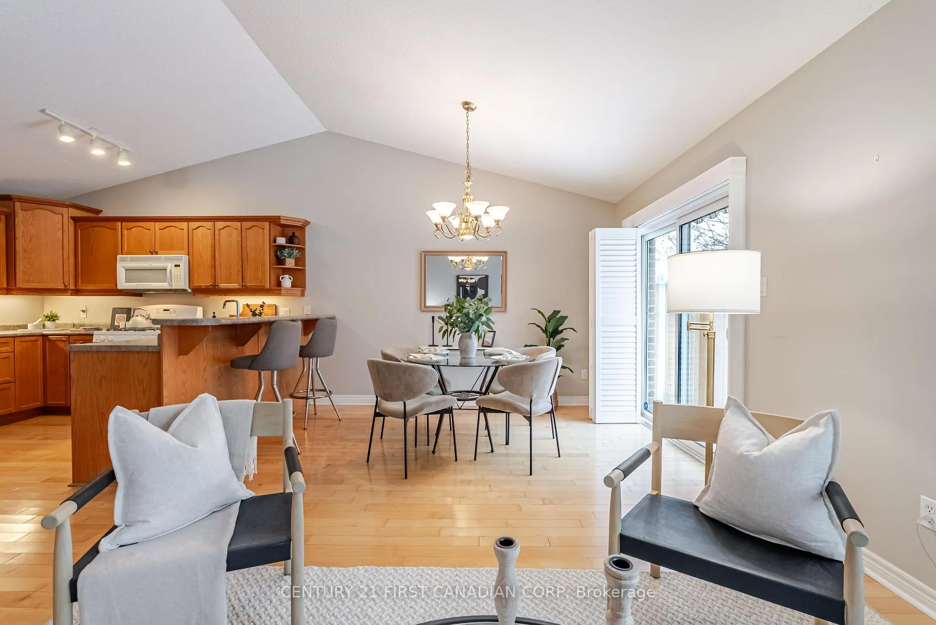 Photo 15 of Unit 17, 95 Capulet Lane, London, North M — HOMEH