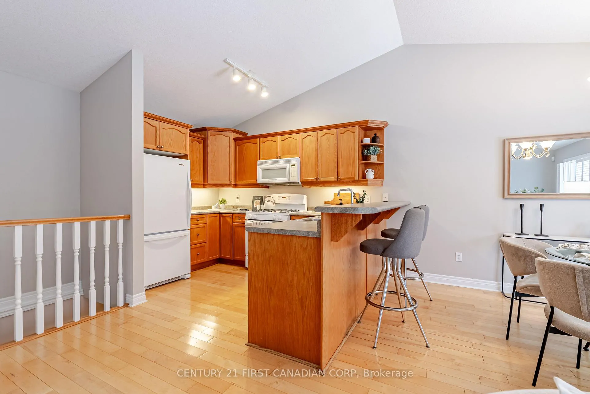 Photo 17 of Unit 17, 95 Capulet Lane, London, North M — HOMEH