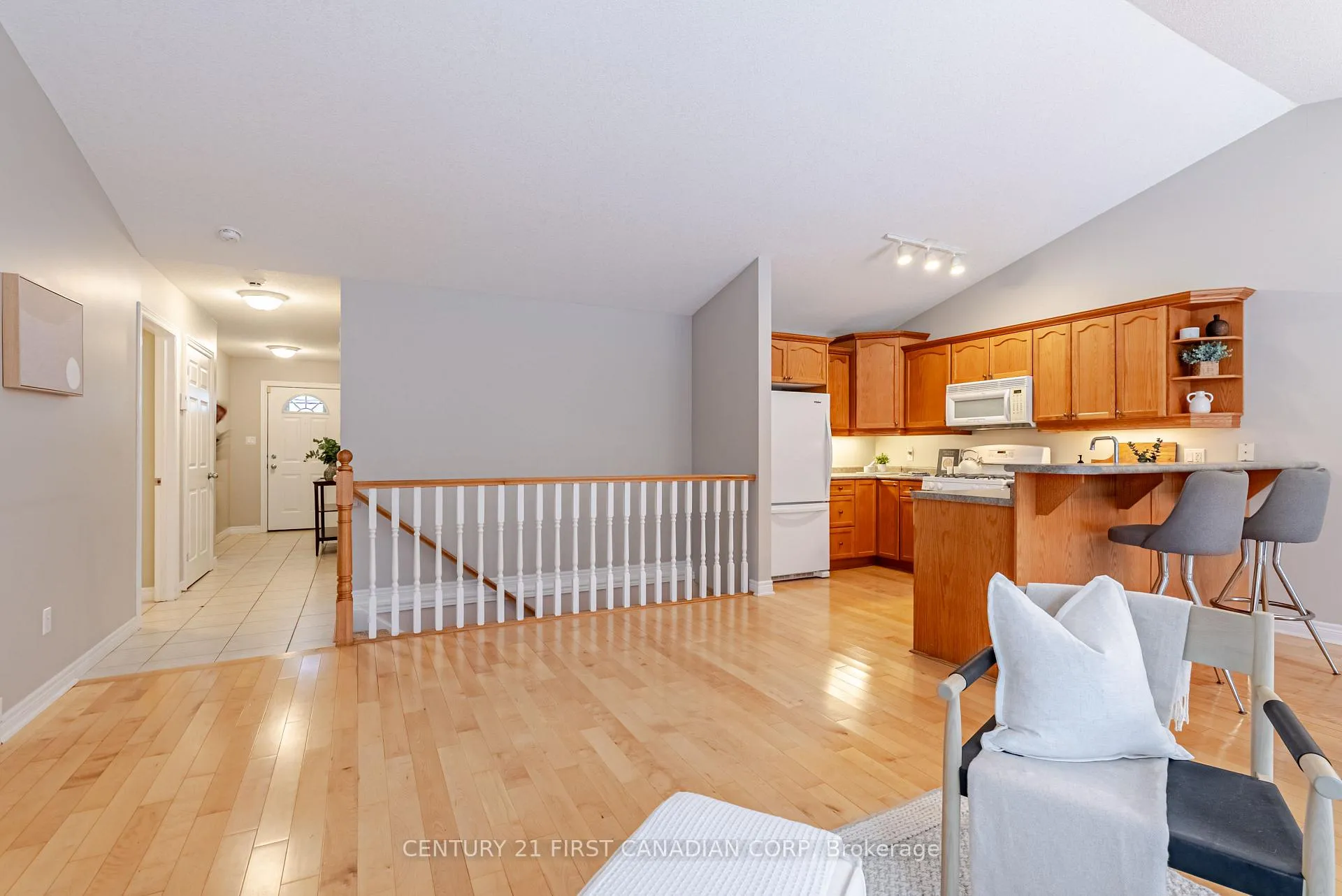 Photo 20 of Unit 17, 95 Capulet Lane, London, North M — HOMEH