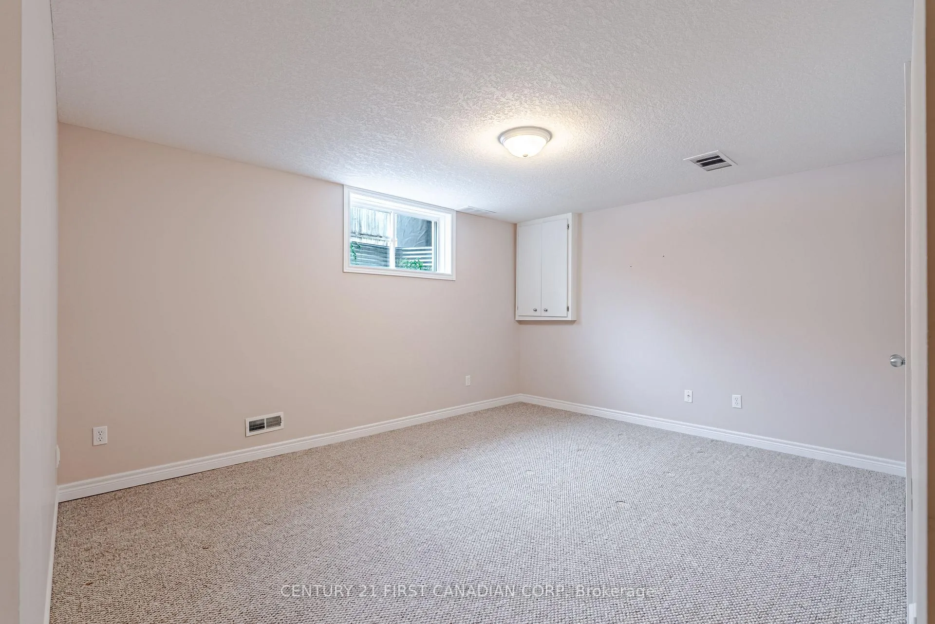 Photo 34 of Unit 17, 95 Capulet Lane, London, North M — HOMEH