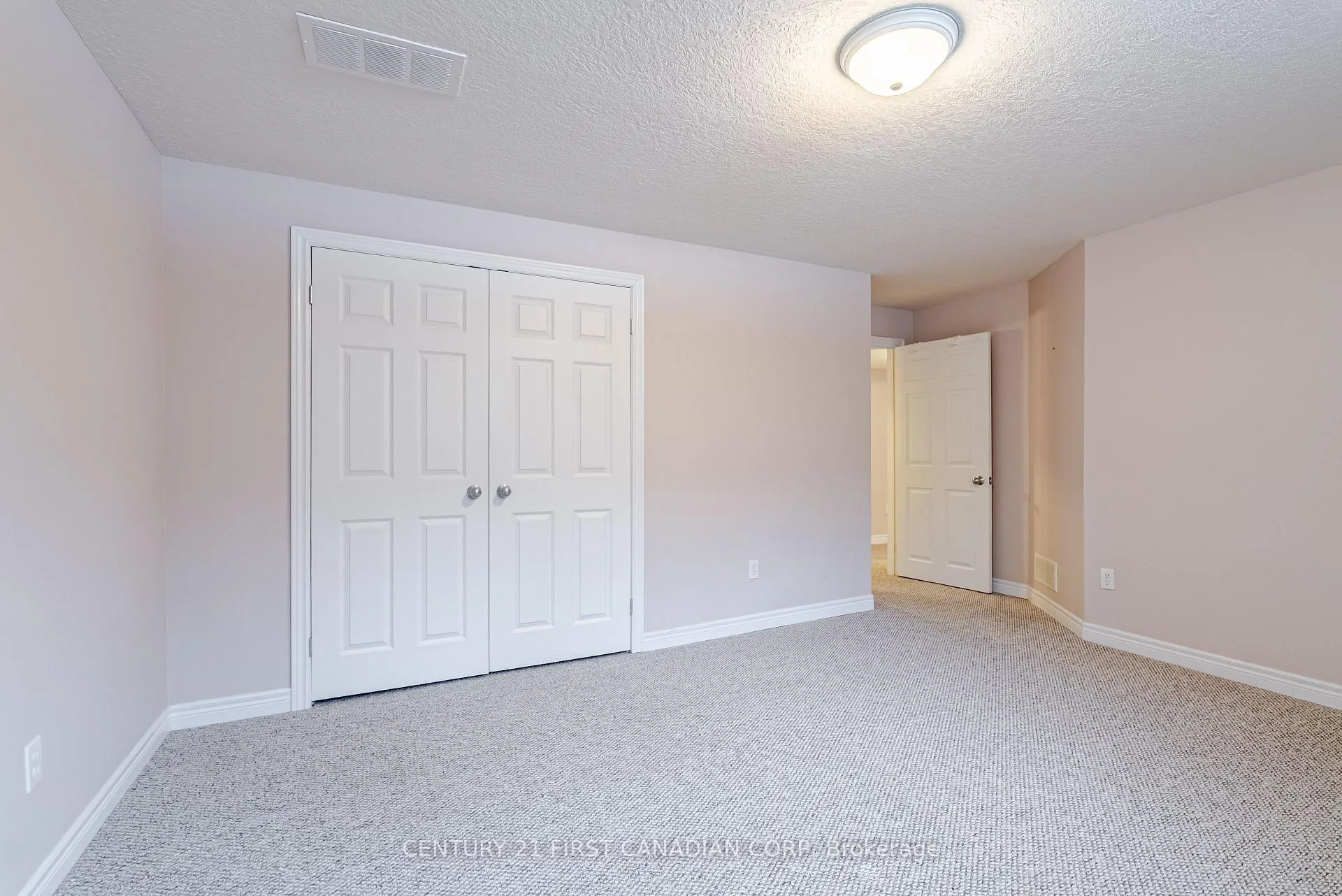 Photo 35 of Unit 17, 95 Capulet Lane, London, North M — HOMEH