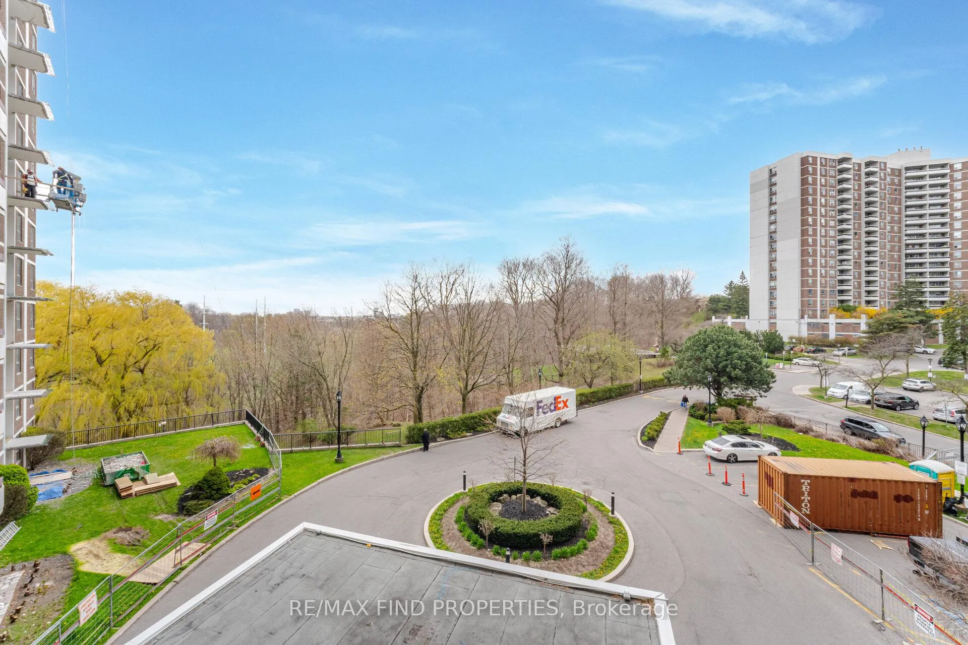 Photo 27 of Unit 403, 20 Edgecliffe Golfway, Toronto, Flemingdon Park — HOMEH
