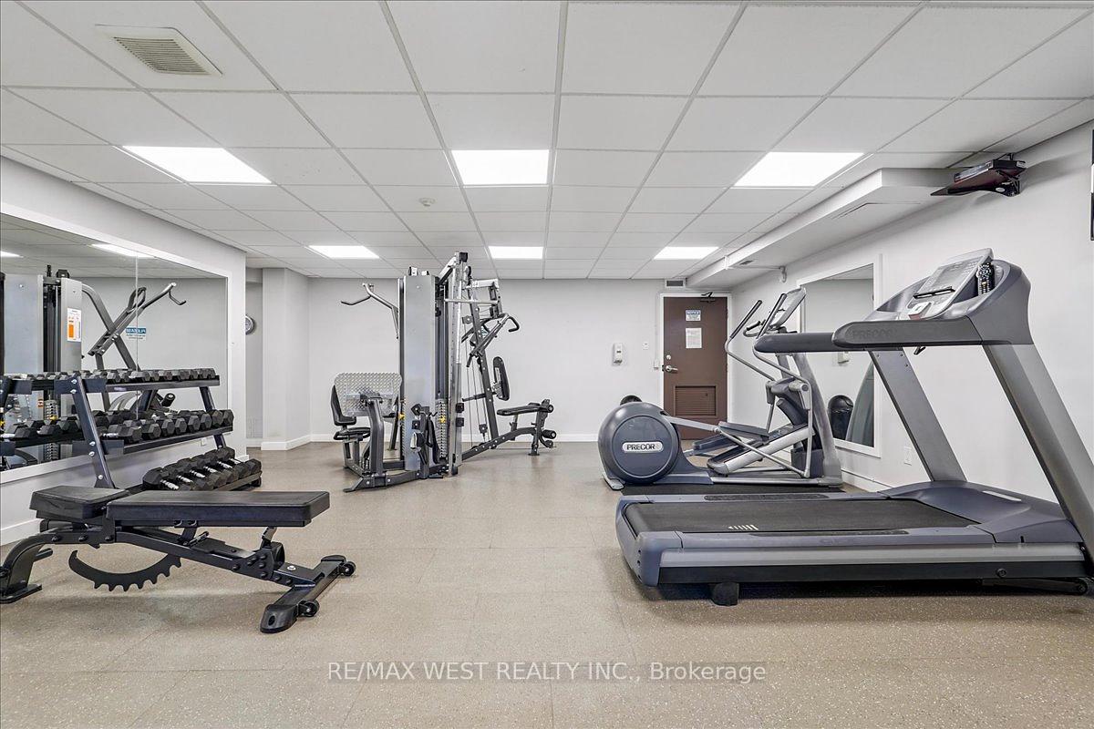 Photo 8 of Unit 1008, 7811 Yonge Street, Markham, Thornhill — HOMEH
