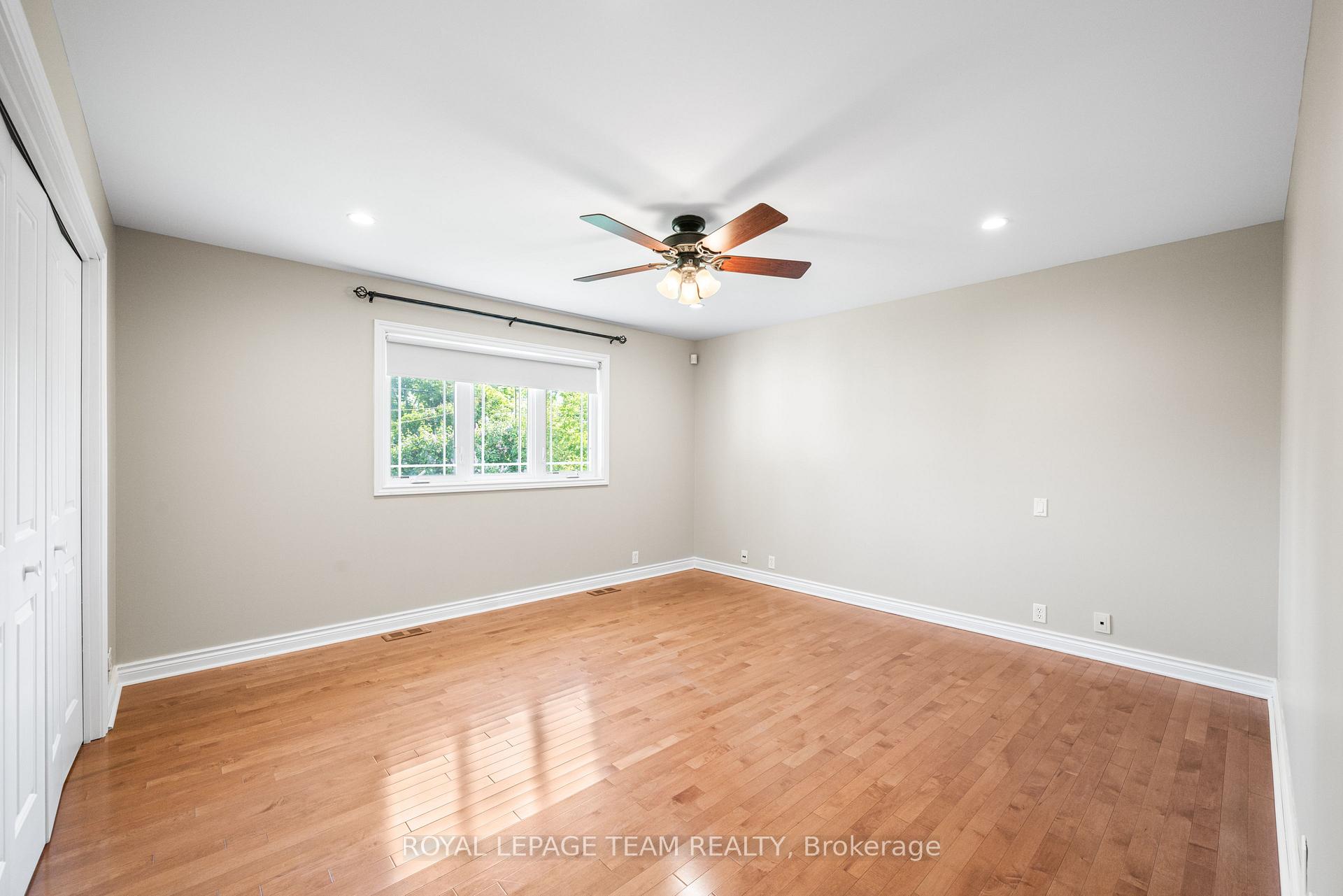 Photo 23 of 3 Millbrook Crescent, Ottawa, City View/Skyline/Fisher Heights/Parkwood Hills — HOMEH