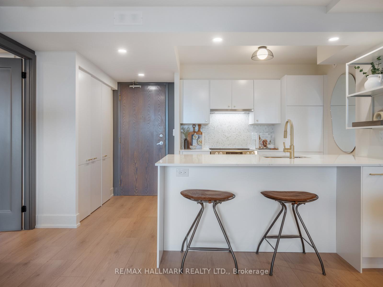Photo 2 of Unit 301, 1797 Queen Street E, Toronto, The Beaches — HOMEH