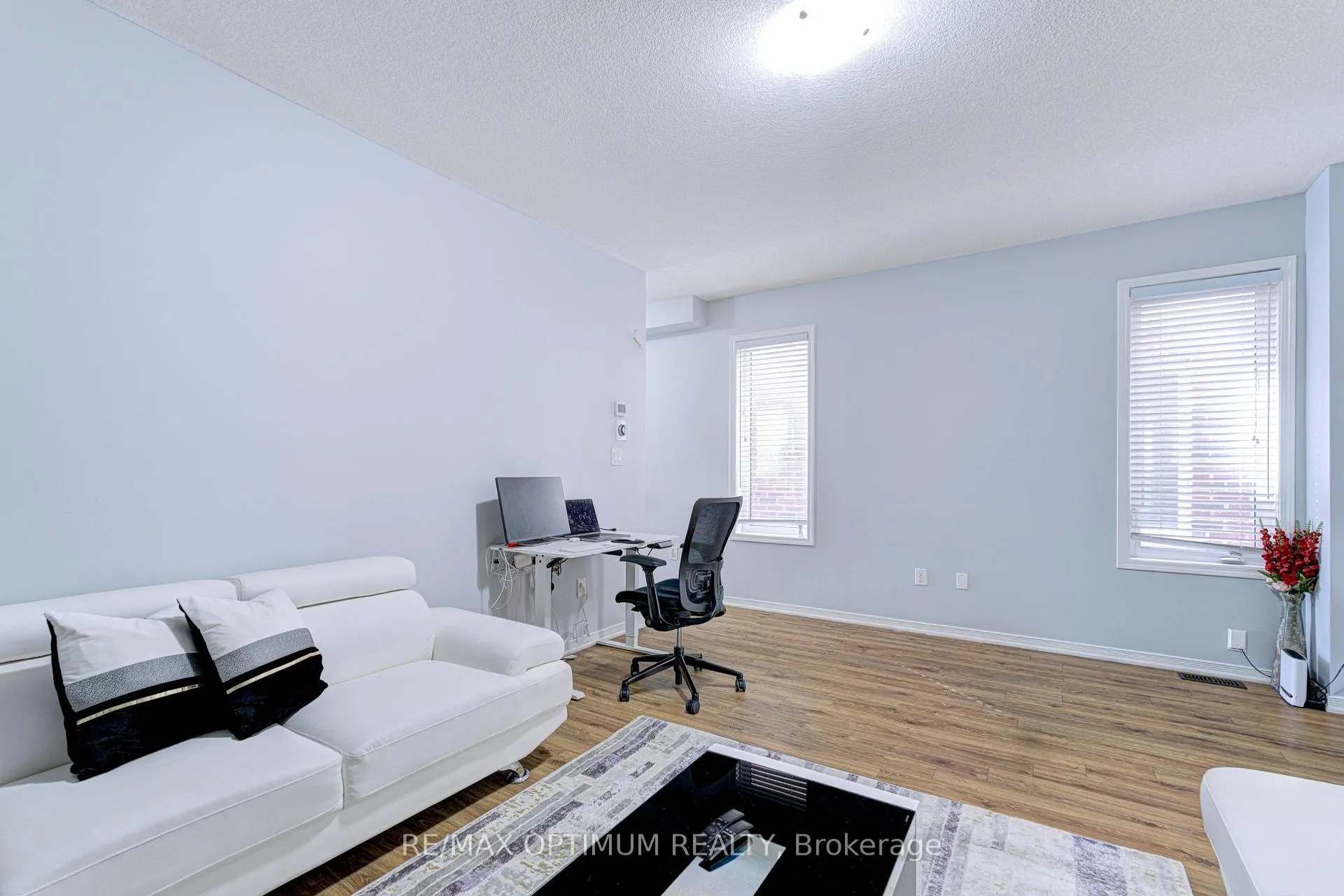Photo 6 of 157 Baffin Crescent, Brampton, Northwest Brampton — HOMEH