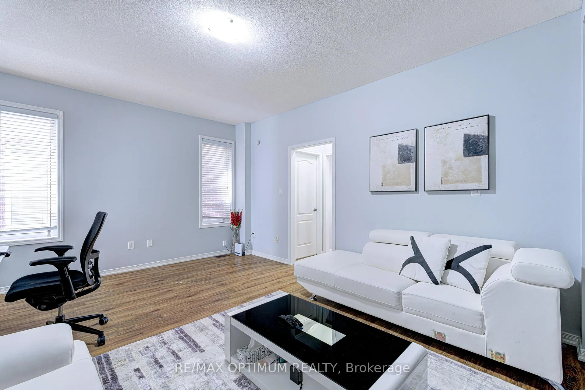 Photo 7 of 157 Baffin Crescent, Brampton, Northwest Brampton — HOMEH