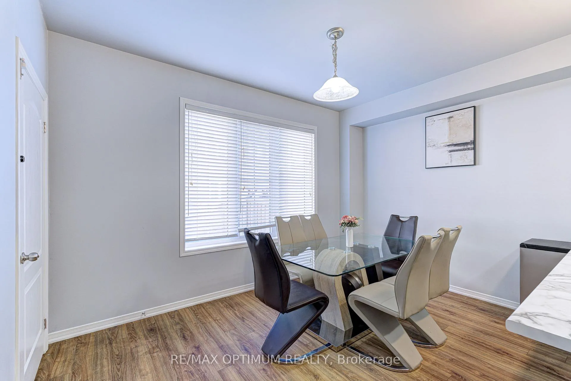 Photo 14 of 157 Baffin Crescent, Brampton, Northwest Brampton — HOMEH