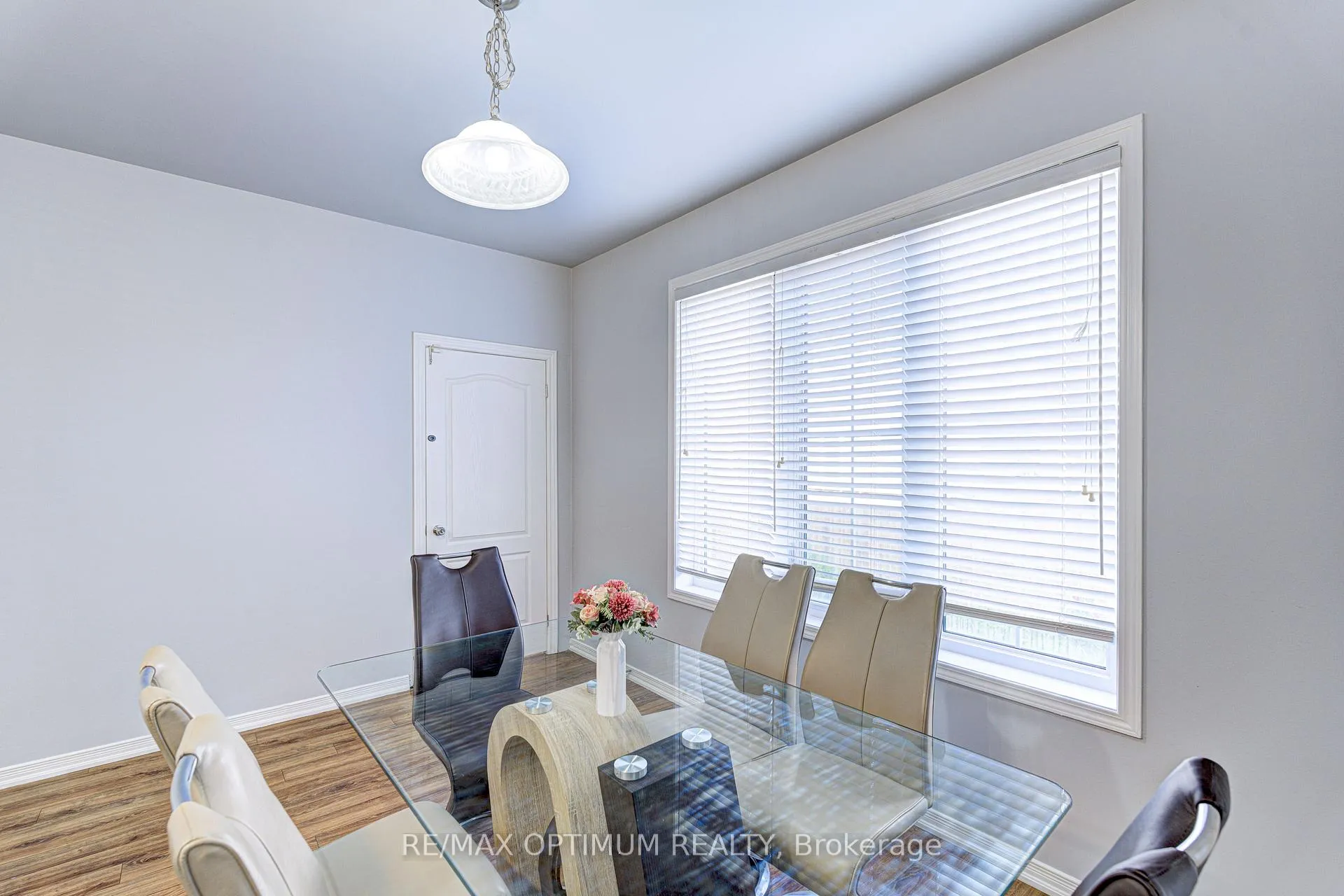 Photo 16 of 157 Baffin Crescent, Brampton, Northwest Brampton — HOMEH