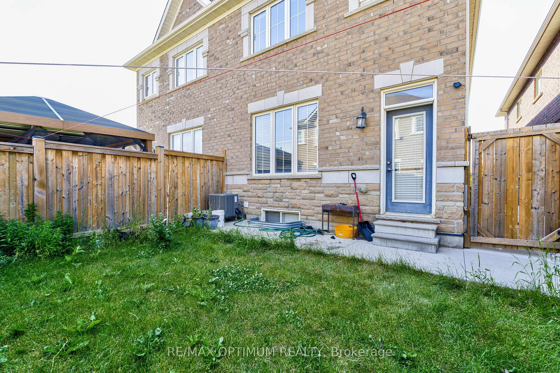 Photo 34 of 157 Baffin Crescent, Brampton, Northwest Brampton — HOMEH