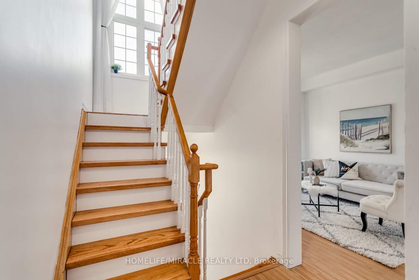 Photo 8 of 15 Annable Lane, Ajax, South East — HOMEH