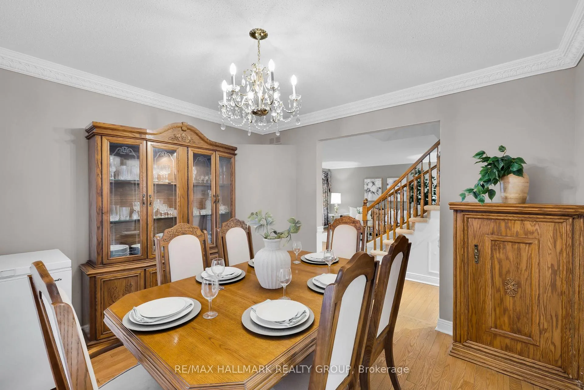 Photo 9 of 5 Ellisson Way, Ottawa, Hunt Club Park — HOMEH