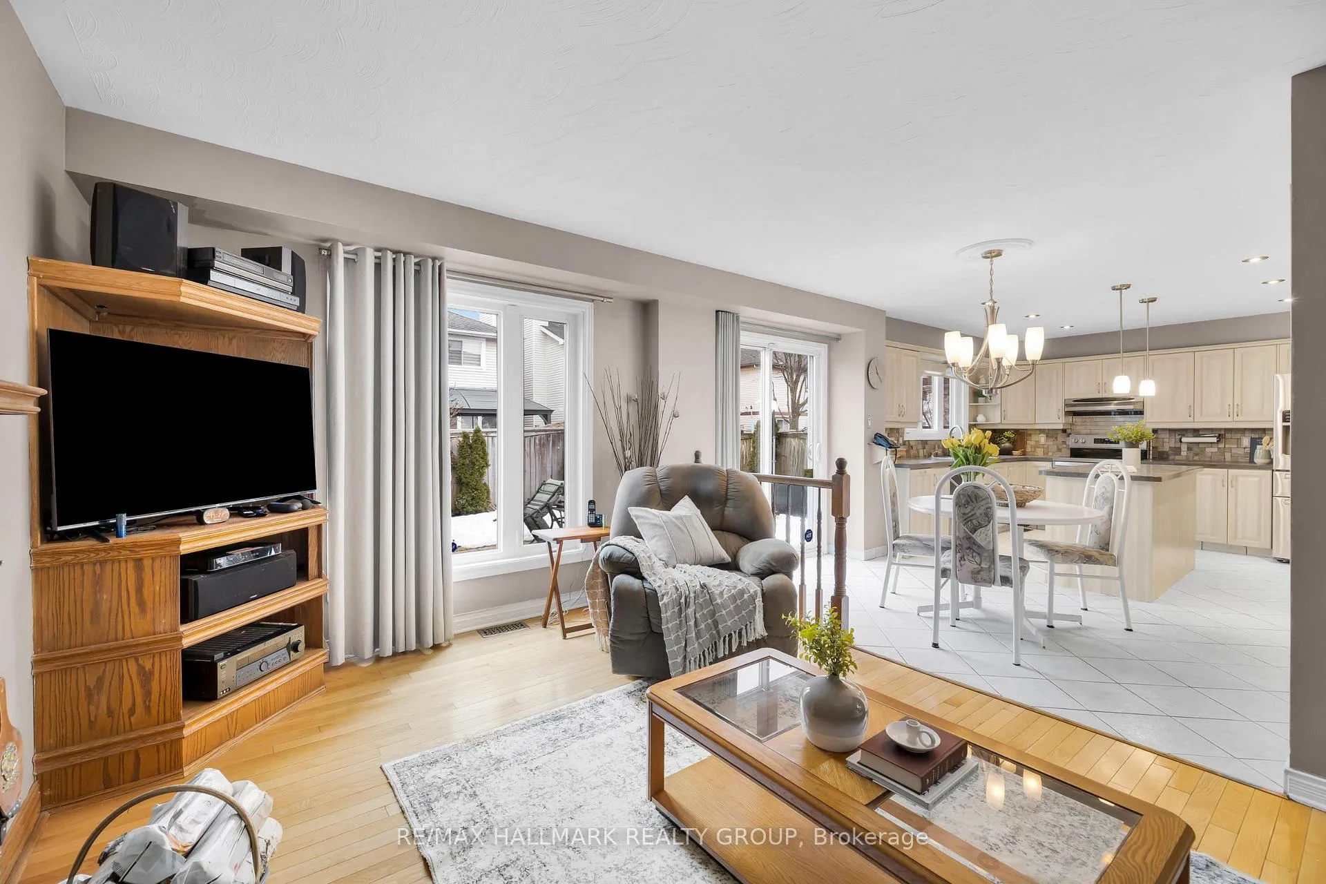 Photo 19 of 5 Ellisson Way, Ottawa, Hunt Club Park — HOMEH