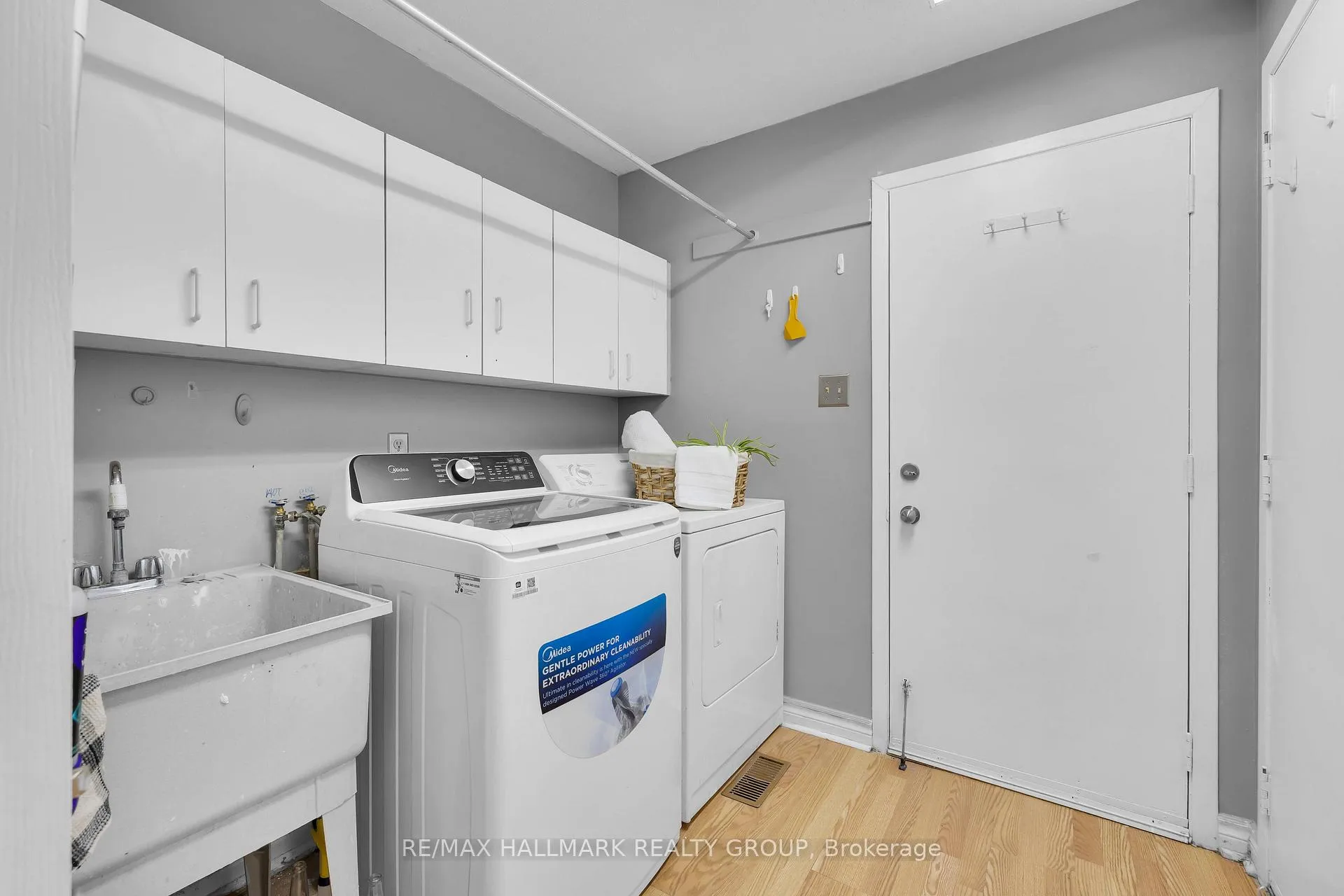 Photo 21 of 5 Ellisson Way, Ottawa, Hunt Club Park — HOMEH