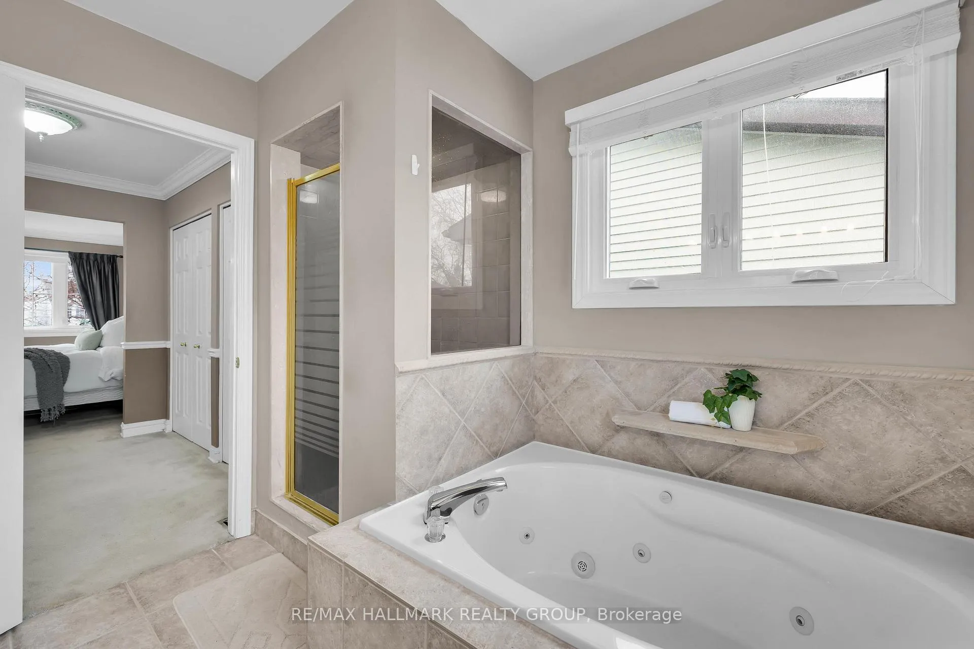 Photo 26 of 5 Ellisson Way, Ottawa, Hunt Club Park — HOMEH