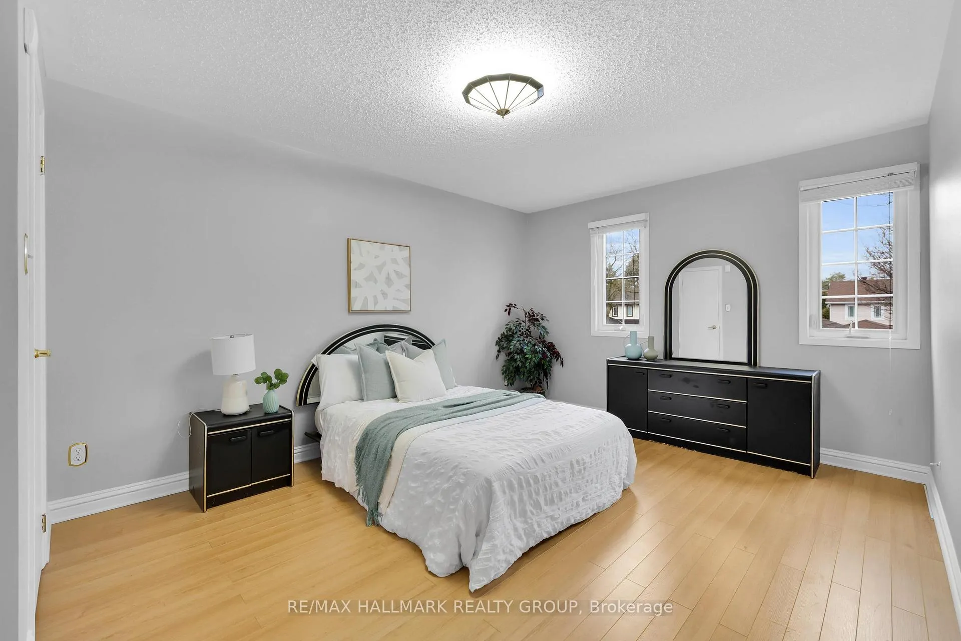 Photo 27 of 5 Ellisson Way, Ottawa, Hunt Club Park — HOMEH
