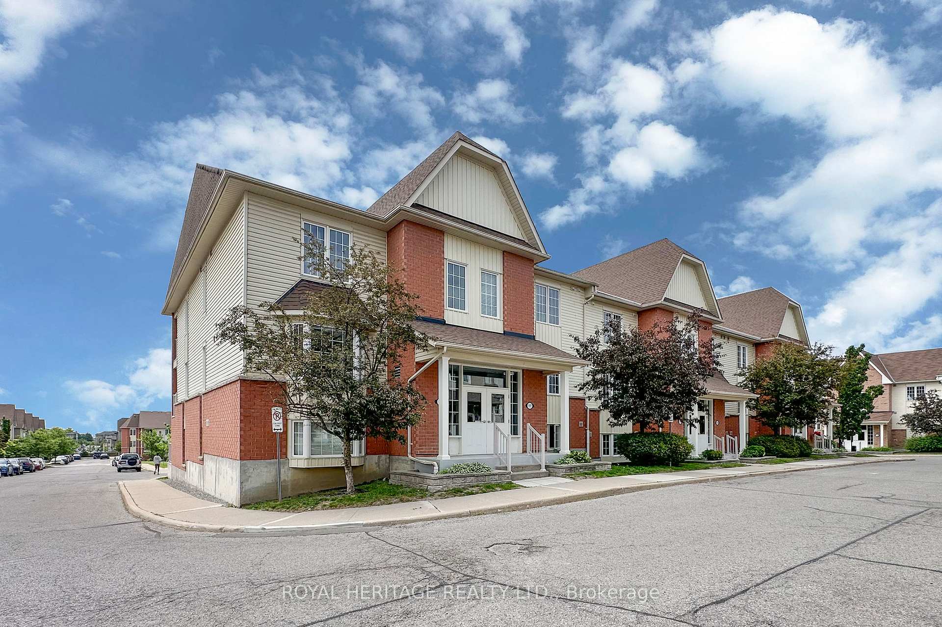Photo 2 of Unit 2, 117 Petra Way, Whitby, Pringle Creek — HOMEH