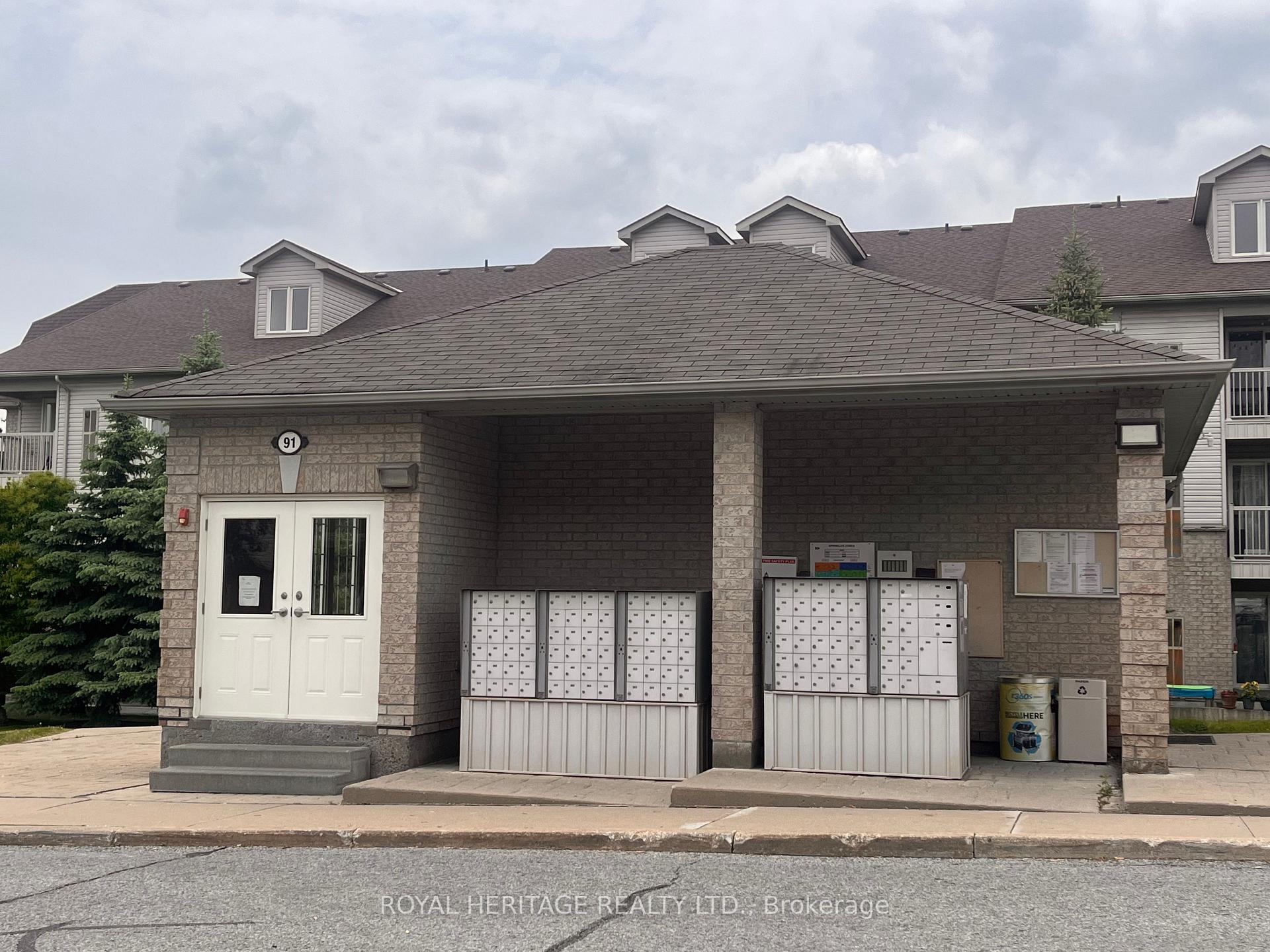 Photo 15 of Unit 2, 117 Petra Way, Whitby, Pringle Creek — HOMEH
