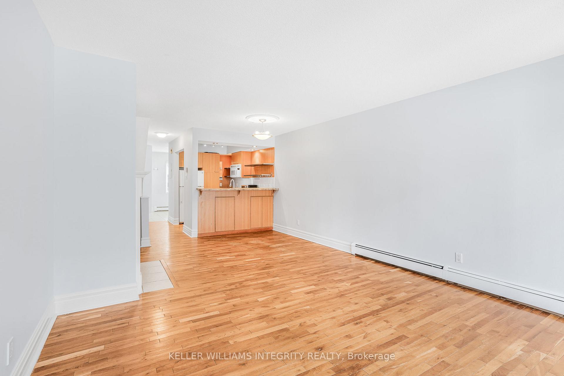 Photo 12 of 16 Crispin Private, Ottawa, Manor Park — HOMEH