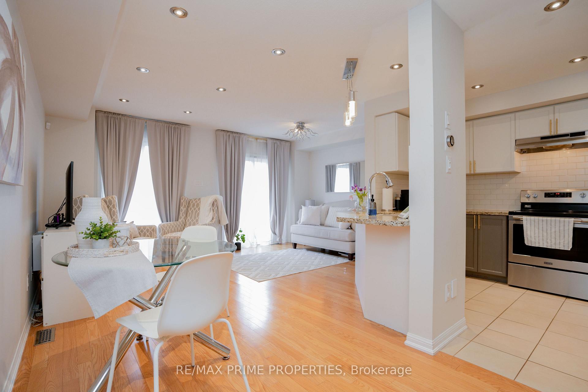 Photo 8 of 47 Edwin Pearson Street, Aurora, Bayview Northeast — HOMEH