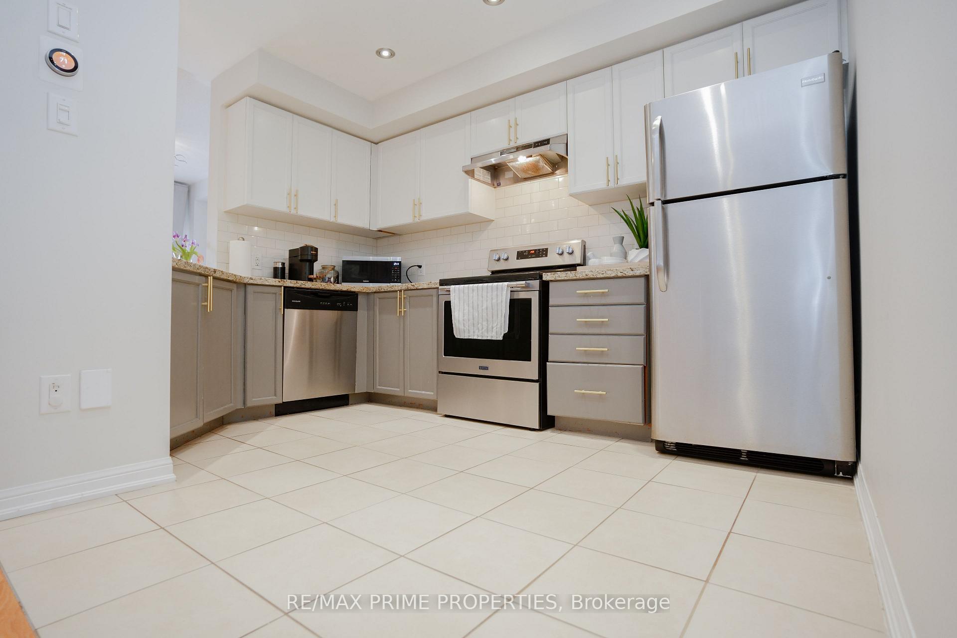 Photo 11 of 47 Edwin Pearson Street, Aurora, Bayview Northeast — HOMEH