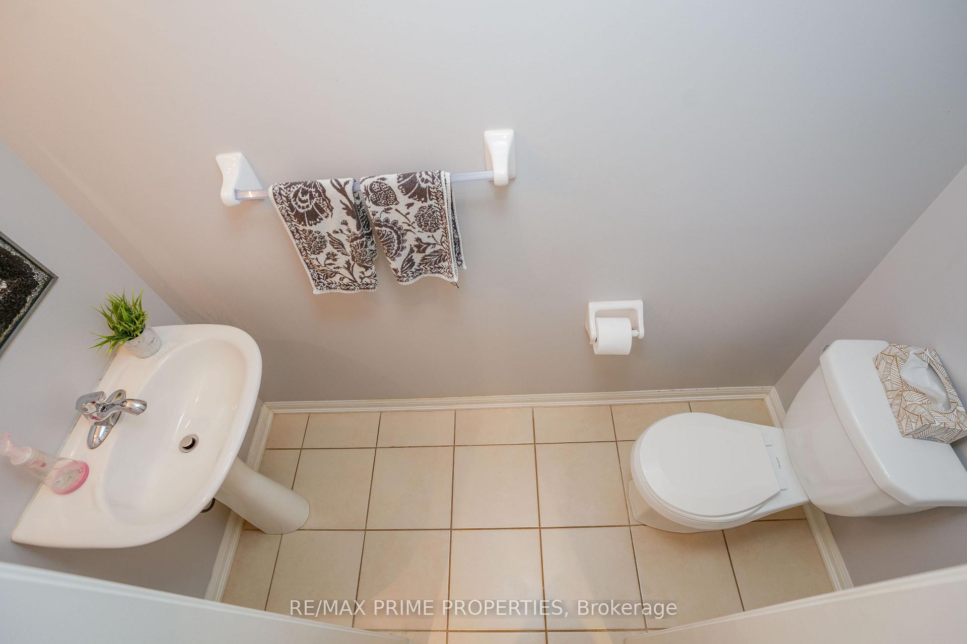 Photo 14 of 47 Edwin Pearson Street, Aurora, Bayview Northeast — HOMEH