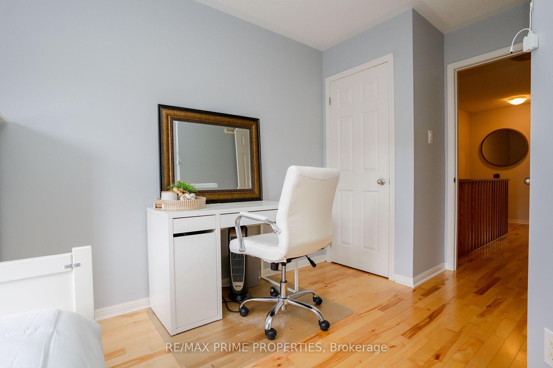 Photo 26 of 47 Edwin Pearson Street, Aurora, Bayview Northeast — HOMEH