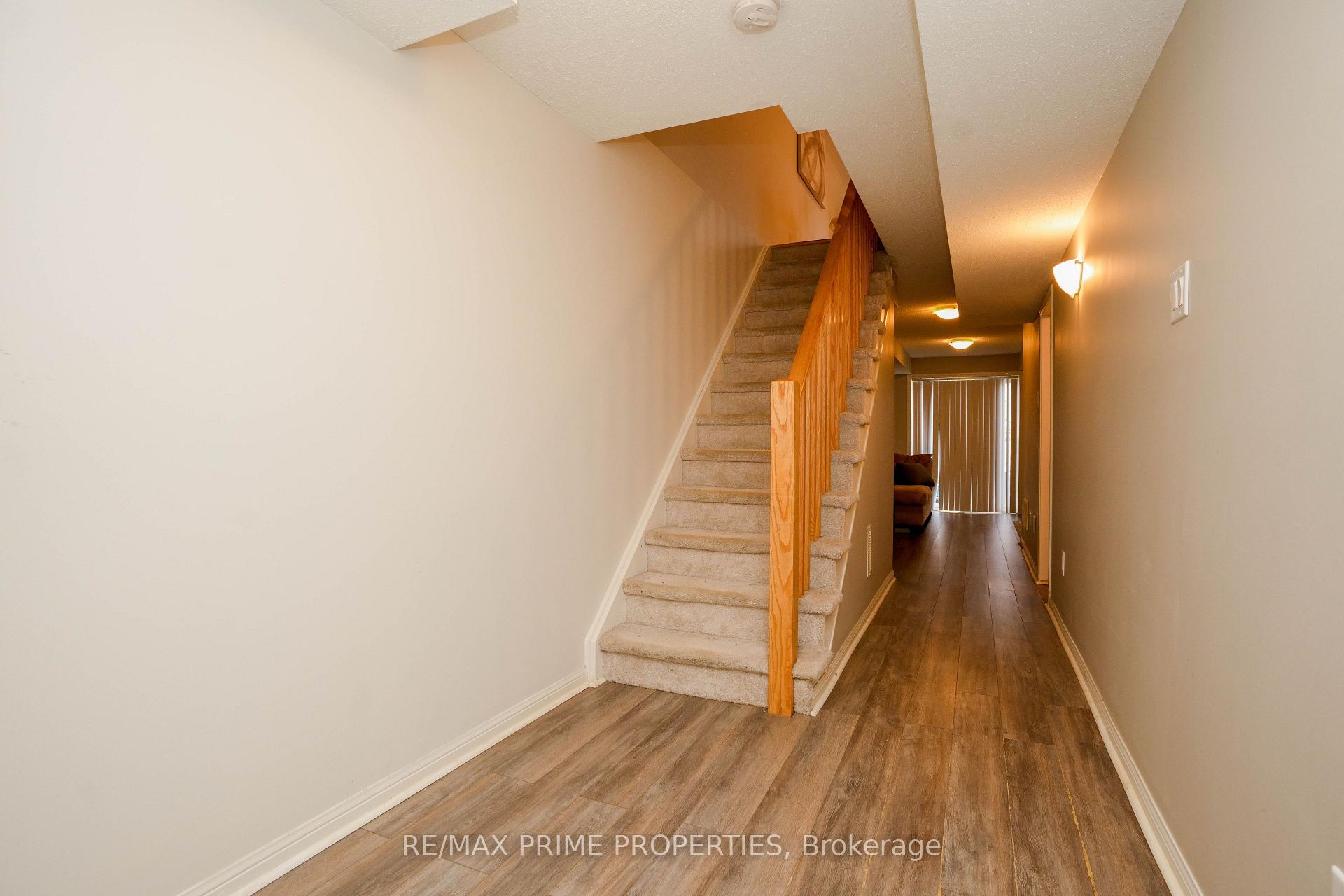 Photo 27 of 47 Edwin Pearson Street, Aurora, Bayview Northeast — HOMEH