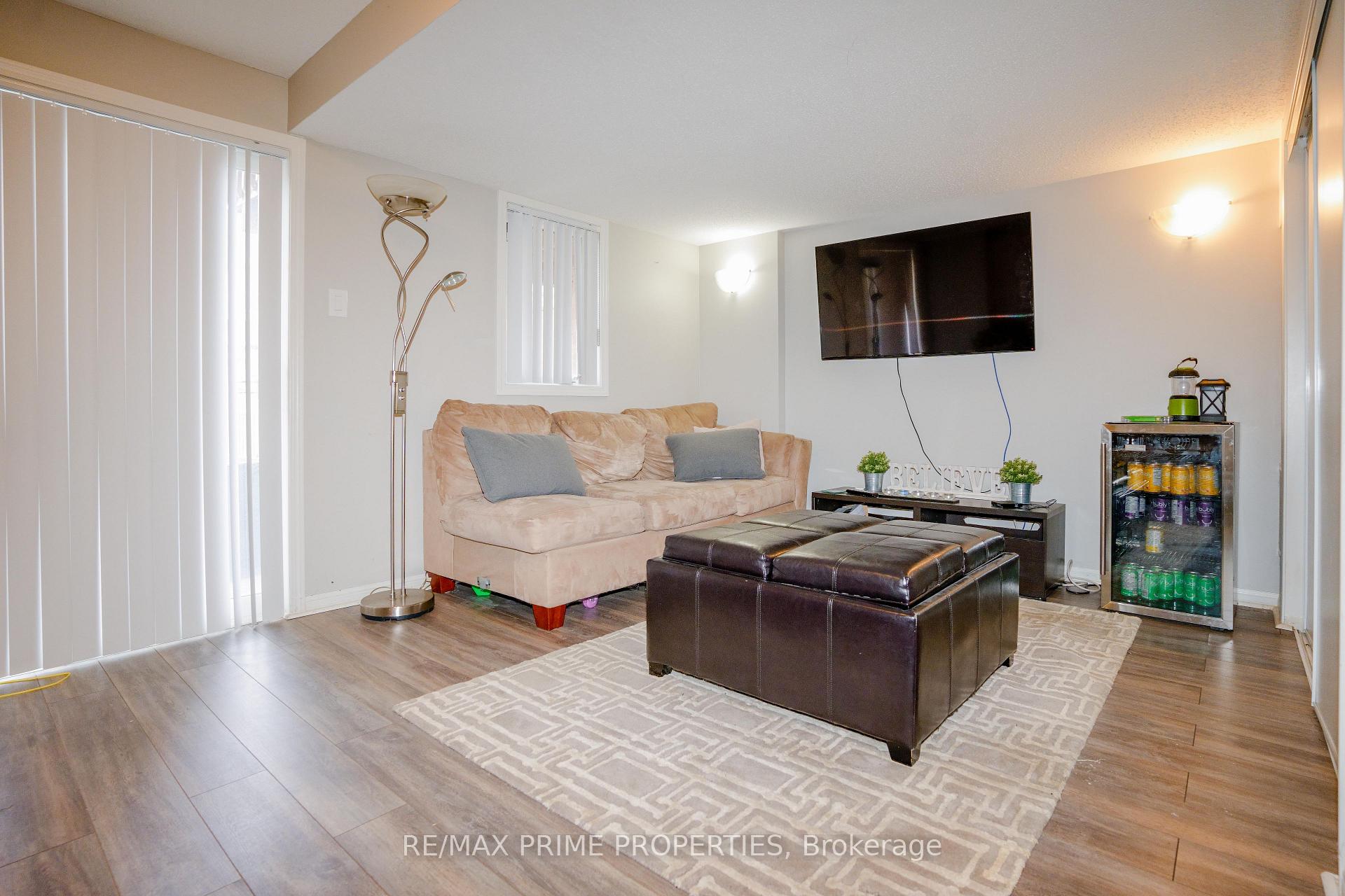 Photo 28 of 47 Edwin Pearson Street, Aurora, Bayview Northeast — HOMEH