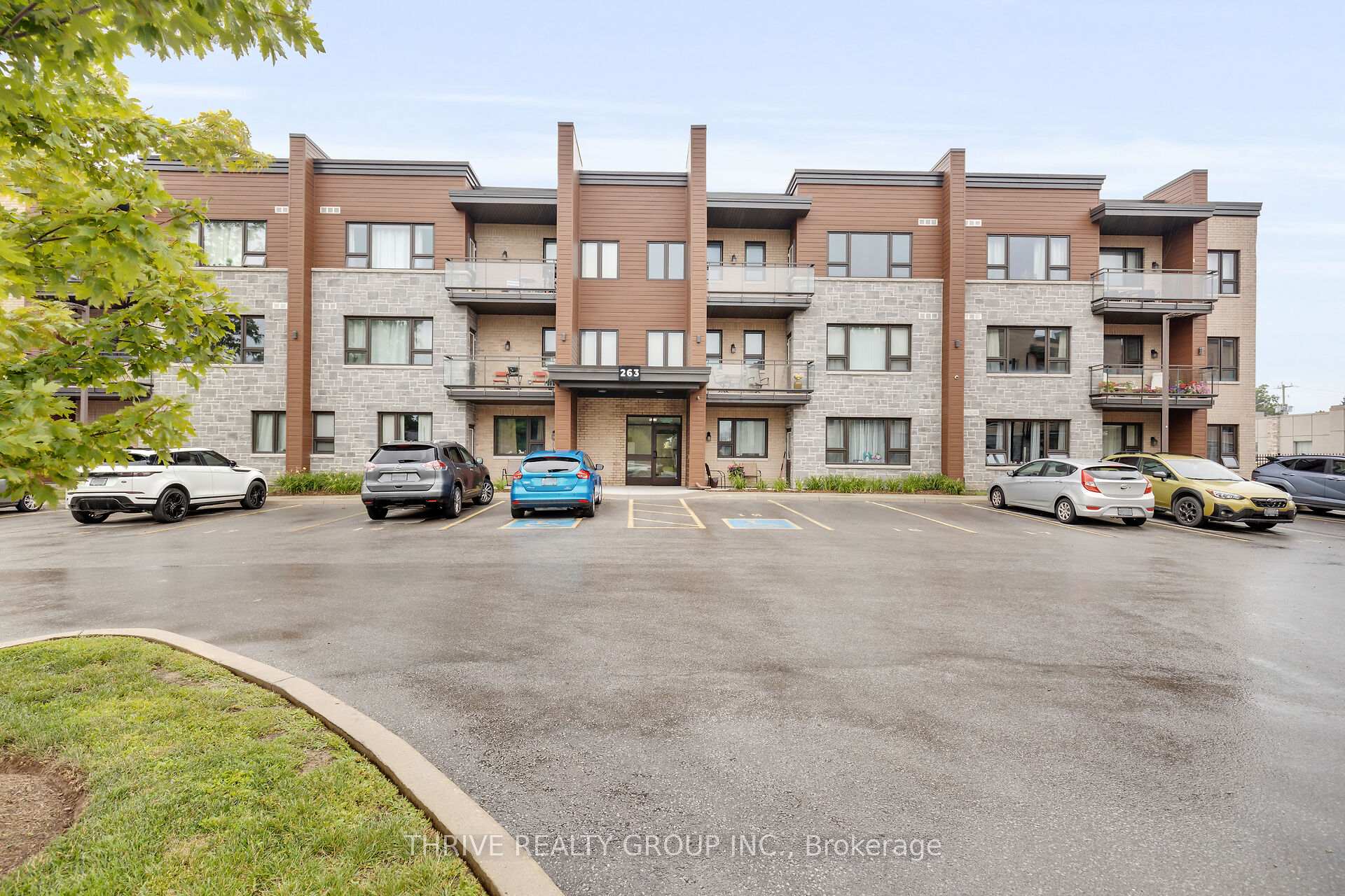 Front of Unit 301, 263 Butler Street