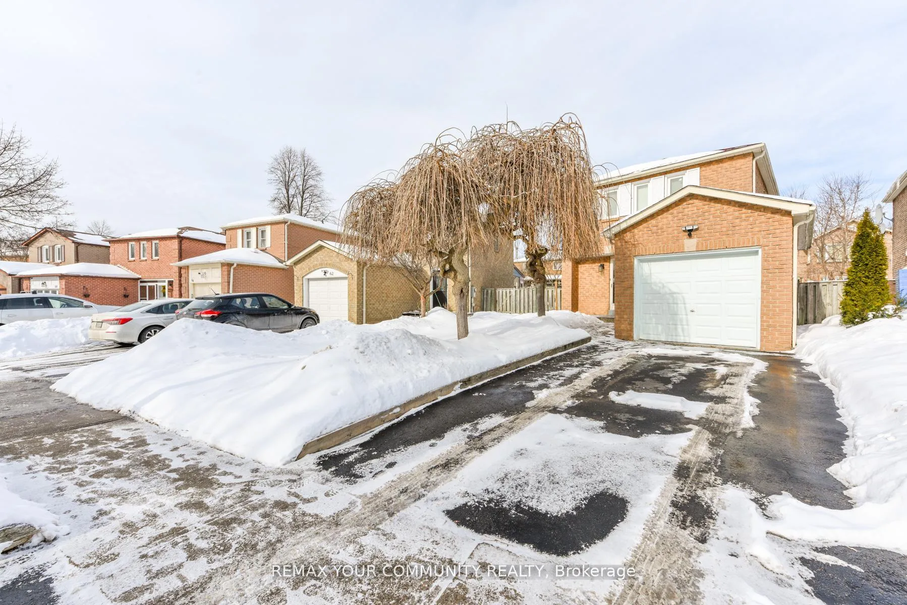 Photo 2 of 64 Chatfield Drive, Ajax, Central West — HOMEH