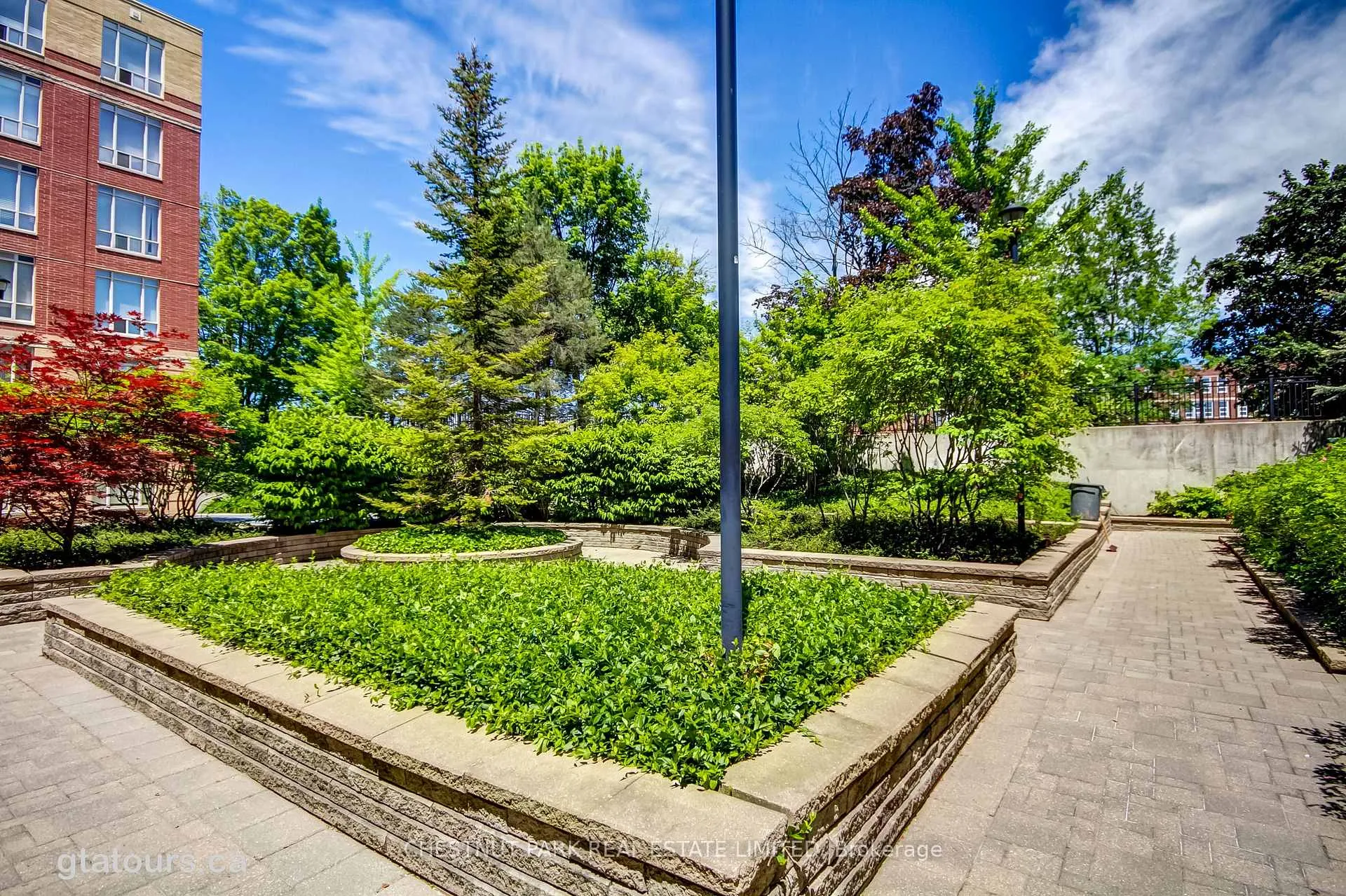 Photo 34 of Unit 413, 451 Rosewell Avenue, Toronto, Lawrence Park South — HOMEH