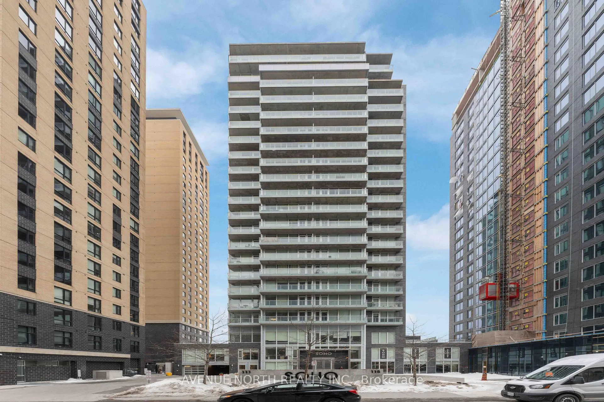 Front of Unit 601, 111 Champagne Avenue S