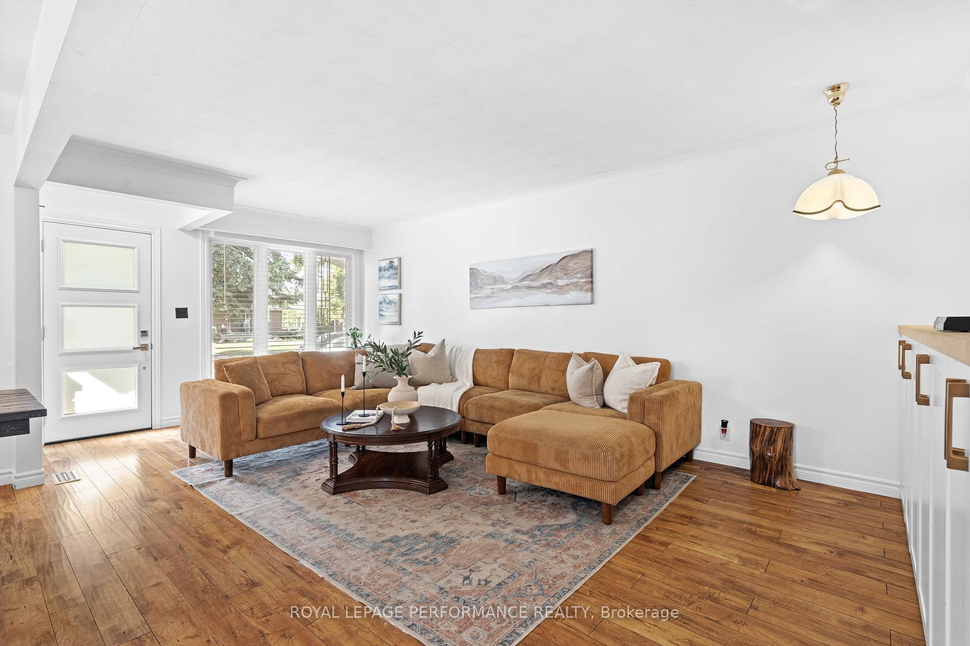 Photo 6 of 2219 Audrey Avenue, Ottawa, Hawthorne Meadows — HOMEH