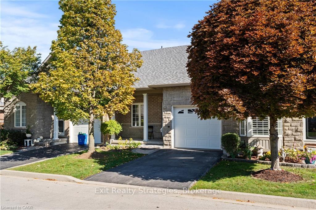 Photo 2 of Unit 39, 68 Hallmark Trail E, Hamilton, Twenty Place — HOMEH