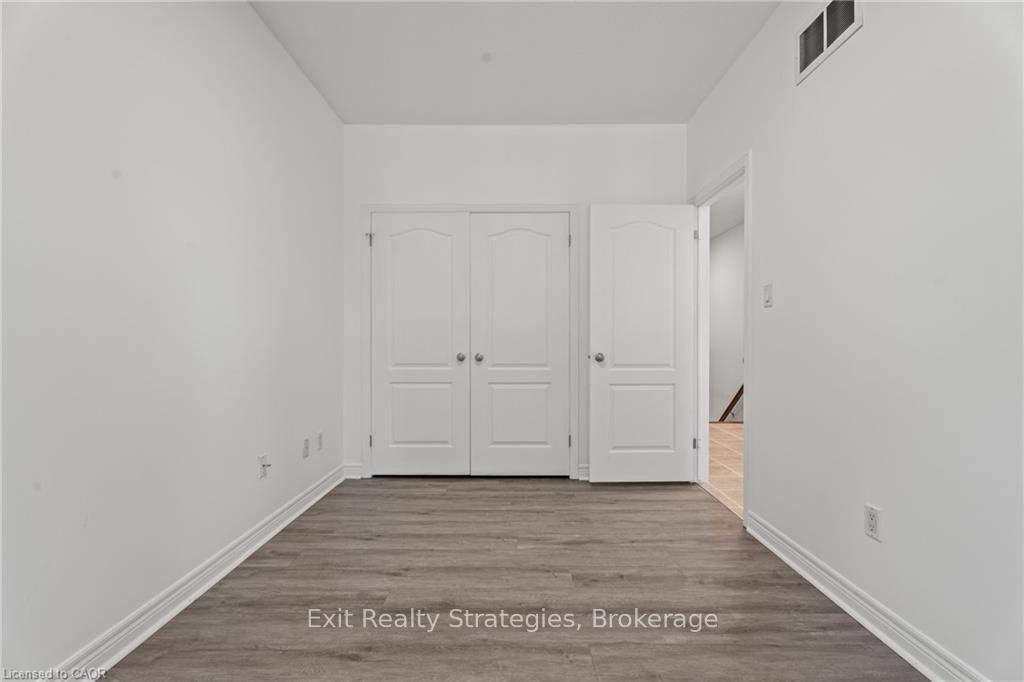 Photo 6 of Unit 39, 68 Hallmark Trail E, Hamilton, Twenty Place — HOMEH